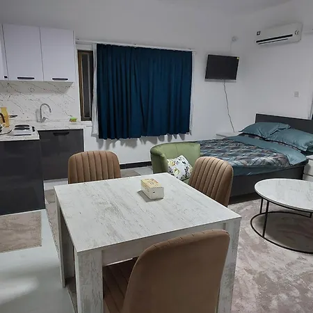 Homestay Island 1